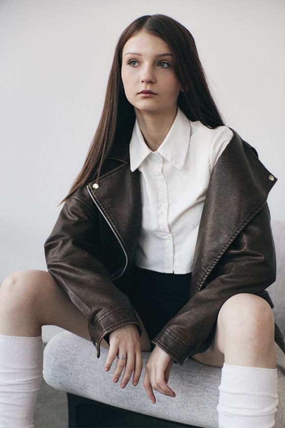AYA 8